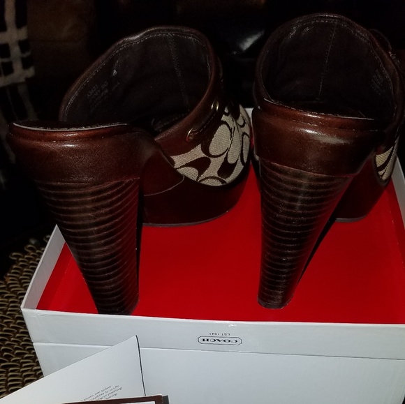 Authentic Coach "Jody" Mule Heels - Picture 4 of 7